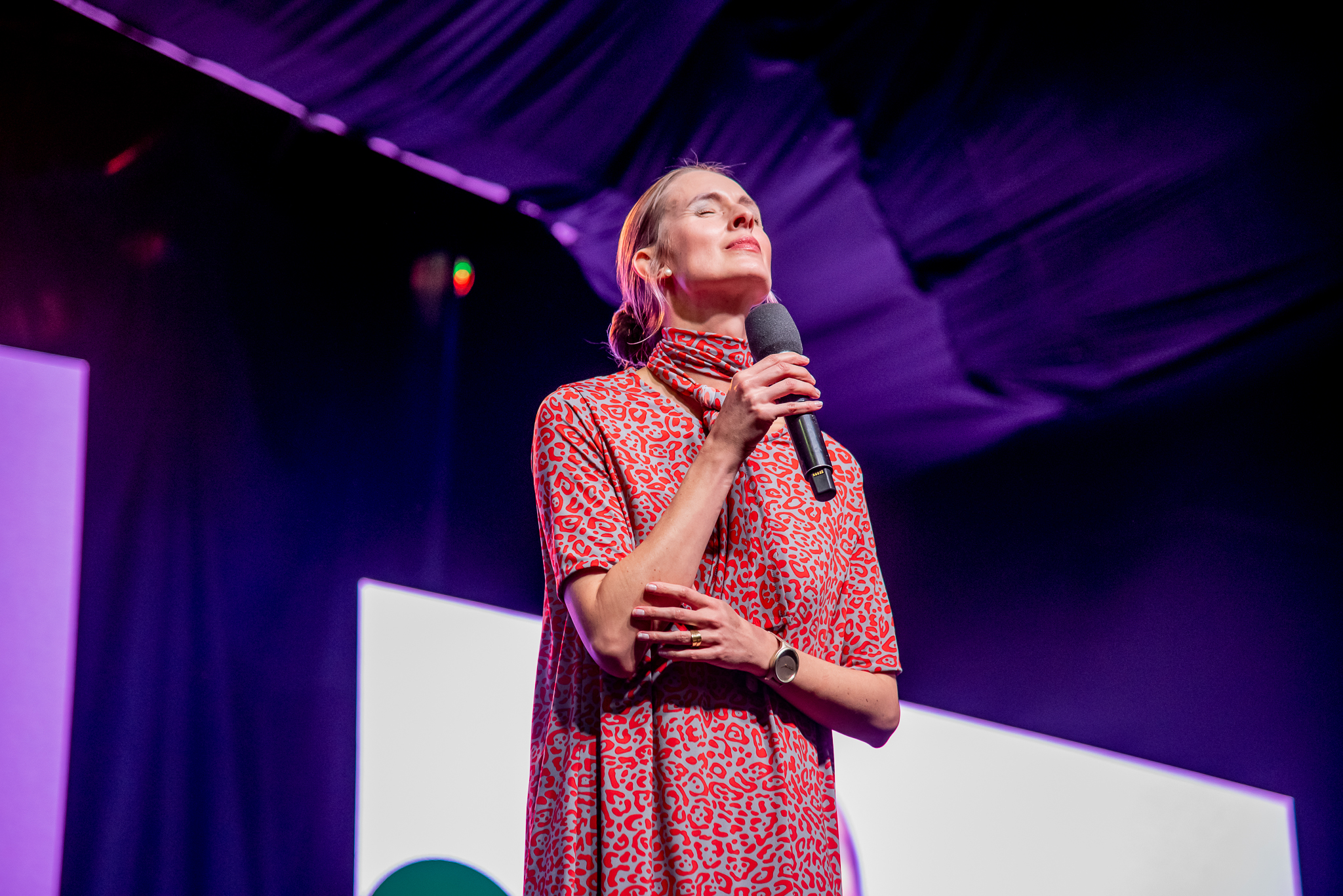 Tamryn Klintworth ministering at an invitation event